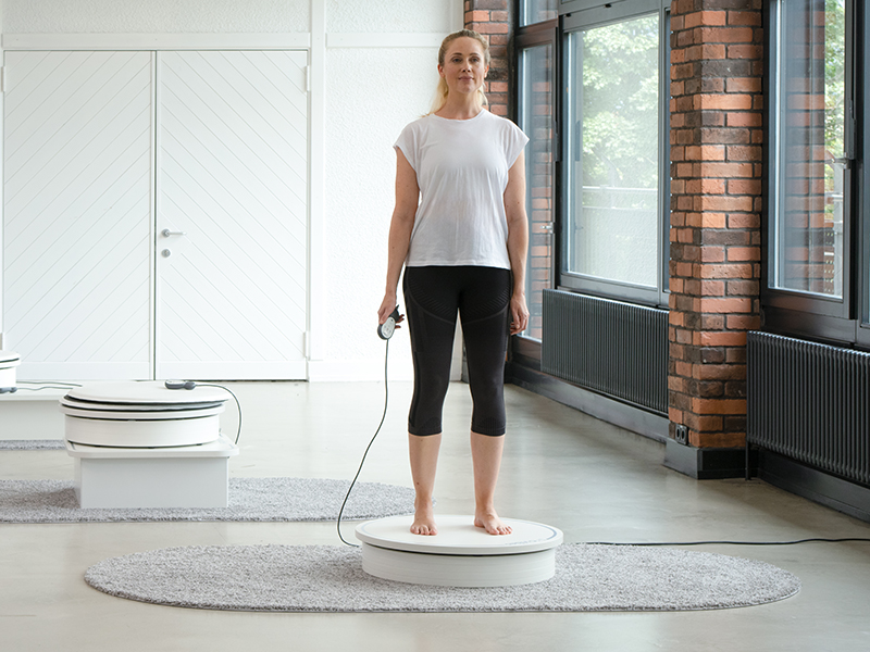 provibes®-Anwendung - Stehen mit Fernbedienung